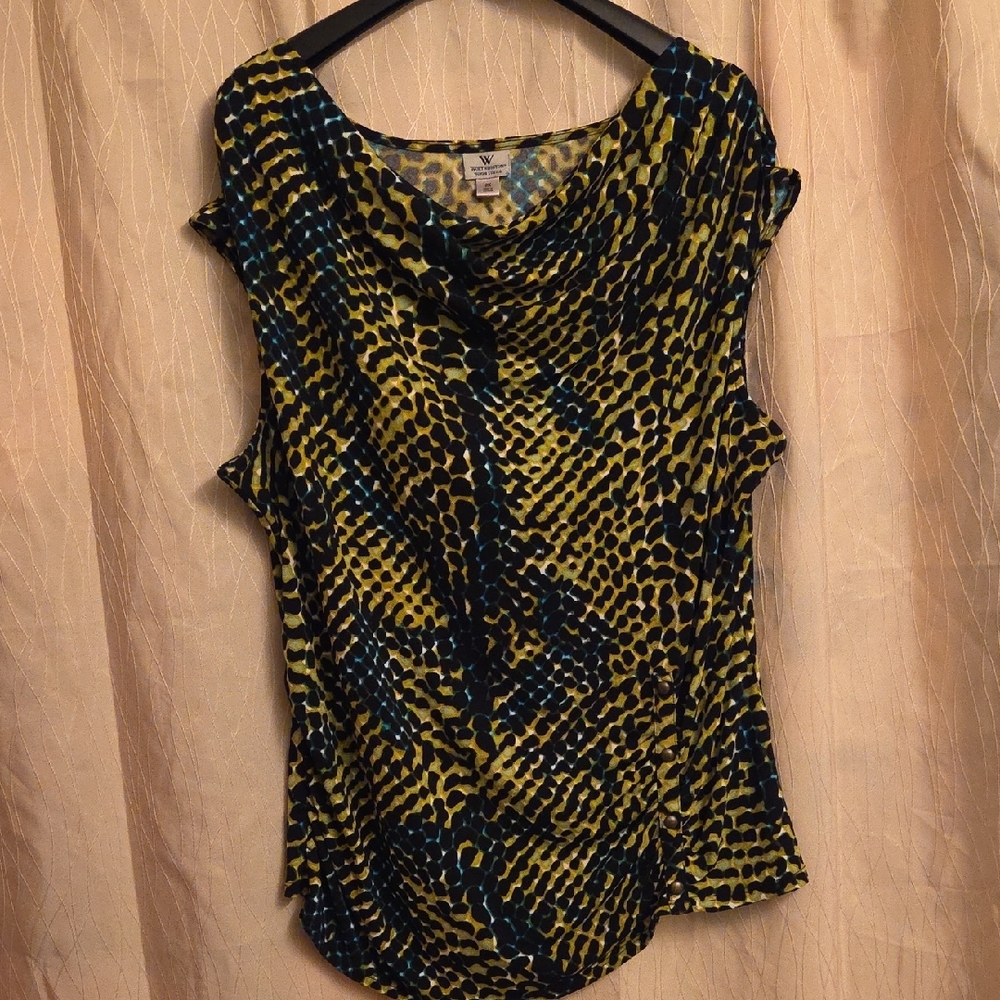 Worthington Black and Gold Ruched Blouse